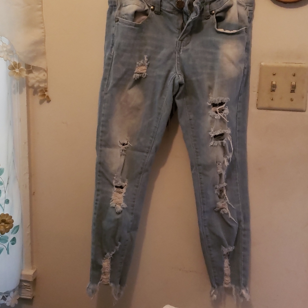 Ripped Skinny jeans